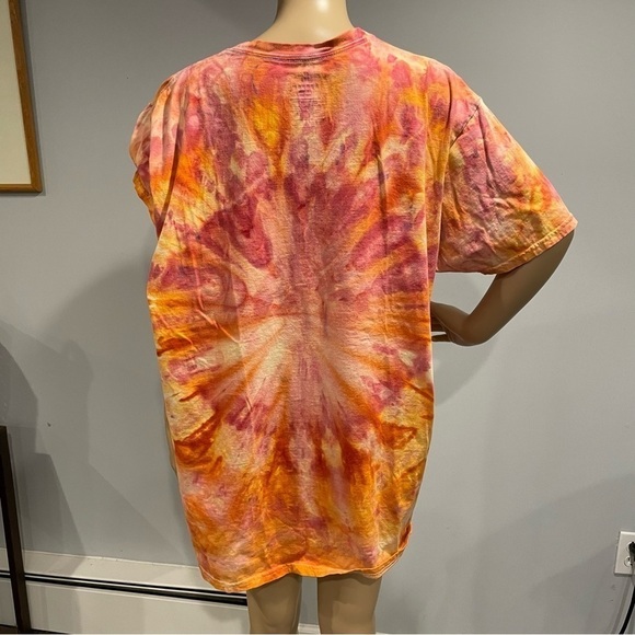 Tie dye vneck tshirt 2XL starburst galaxy in pink,orange, gold gravity dye - Picture 3 of 8